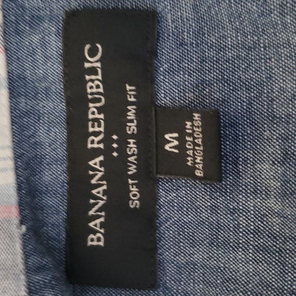 Banana Republic Men's Short Sleeve Shirt - Picture 3 of 3